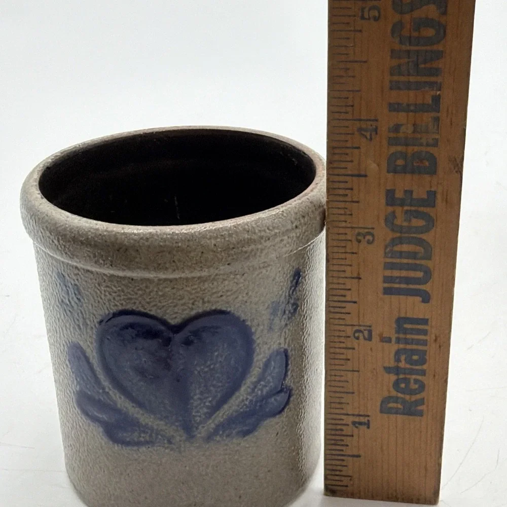Rowe Pottery excellent pre